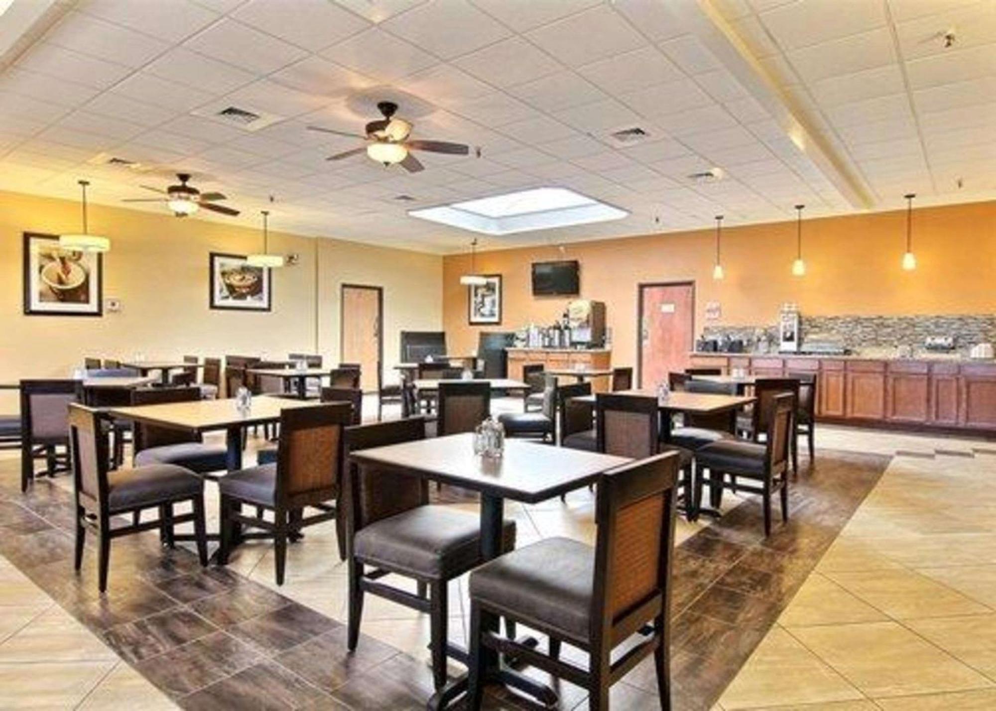 河瀑品质酒店 Thief River Falls 外观 照片
